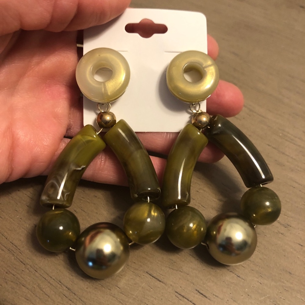 Elegant Green and Silver Tone Chunky Beaded Dangle Earrings